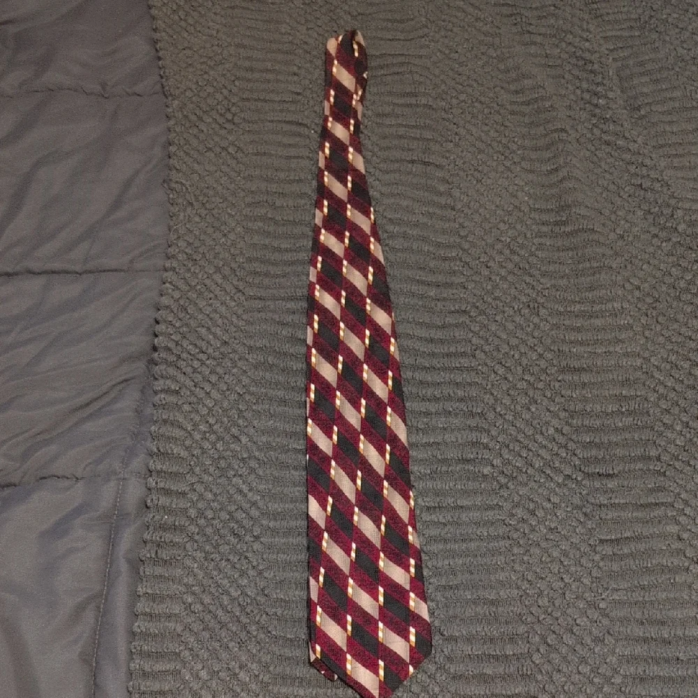 Authentic Balmain Paris Burgundy and Gold Men's Tie